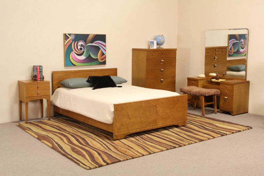 old maple bedroom furniture set