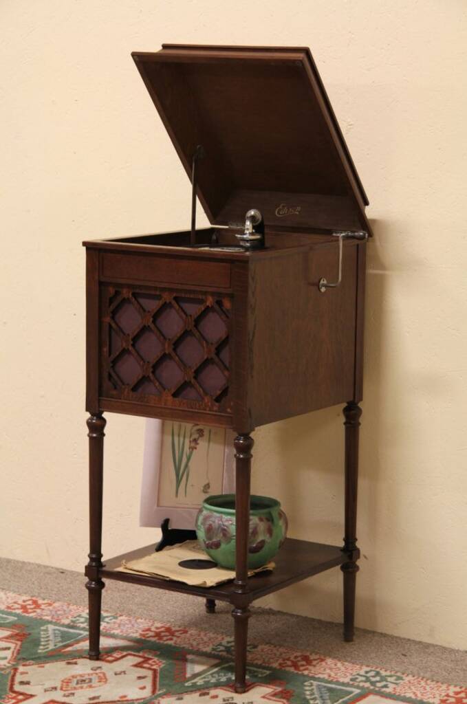 SOLD - Edison Wind Up Phonograph Record Player - Harp Gallery Antique