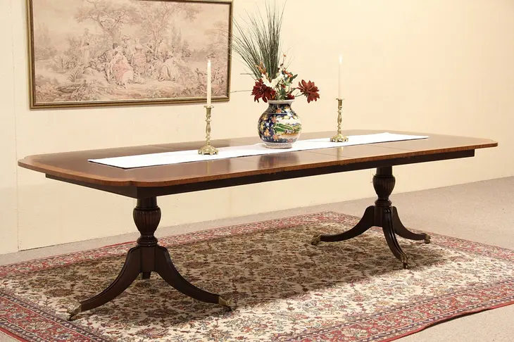 Georgian Banded Mahogany Vintage Dining Table, Signed White