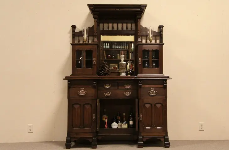 Arts & Crafts Antique 1900 Oak Server or Bar Cabinet