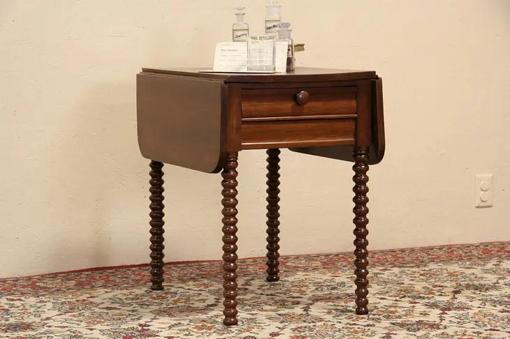 Cherry 1840 Antique Pembroke Dropleaf Lamp or Bedside Table
