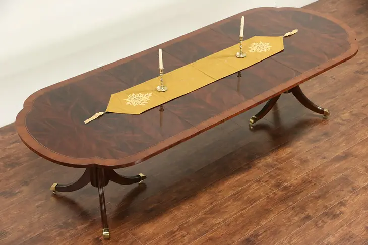 Hekman Signed Copley Square Dining Table, Banded Mahogany, 2 Leaves