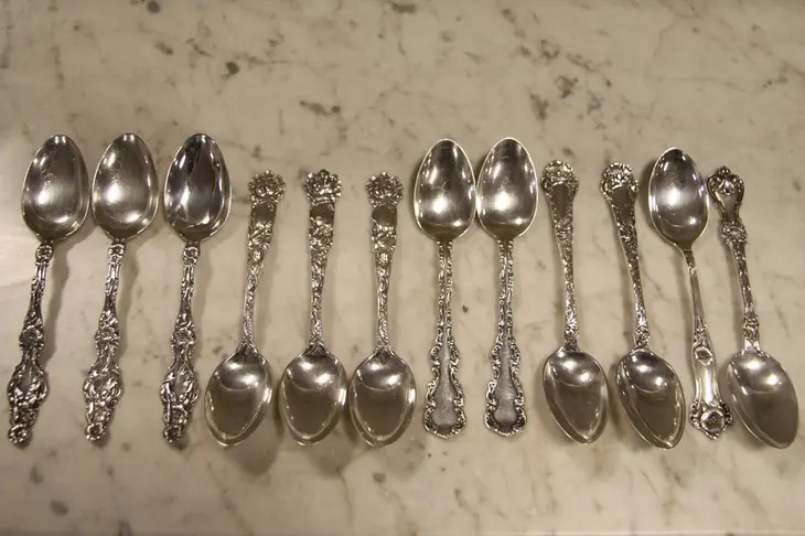 Group of 12 Sterling Silver Antique 1900 era Teaspoons