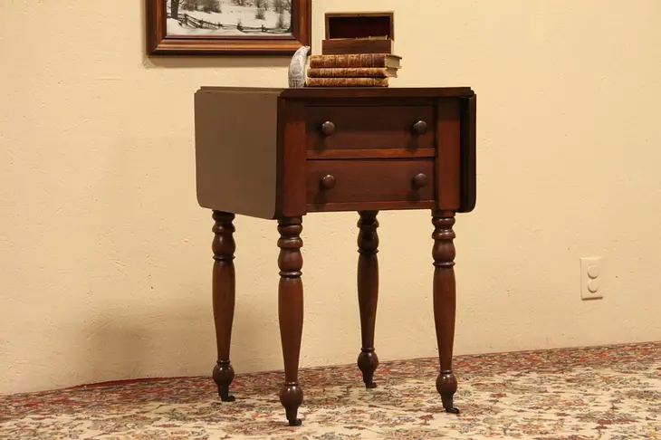 Sheraton 1840 Dropleaf Lamp or Pembroke Table