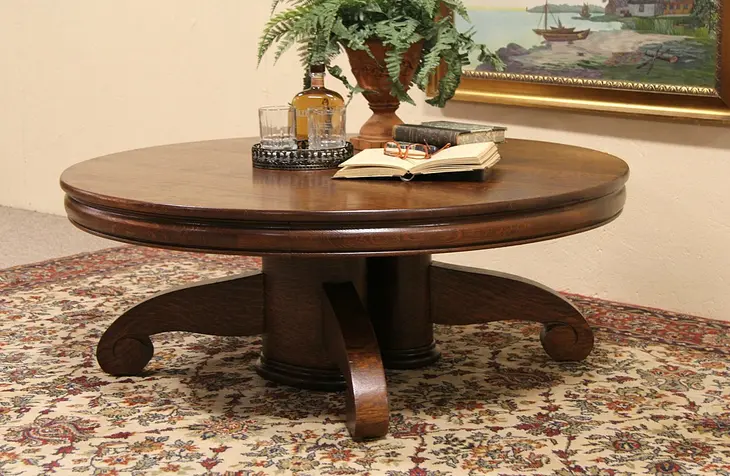 Round Oak Coffee or Cocktail Table from 1910 Dining Table