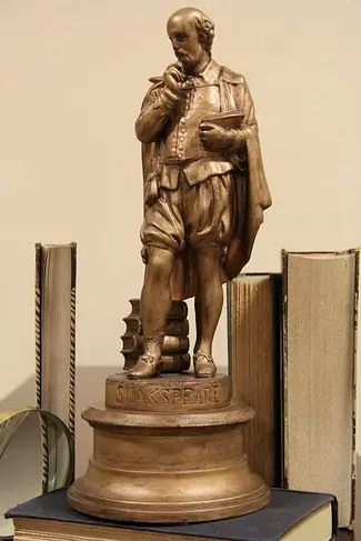 Statue or Sculpture of Shakespeare Standing