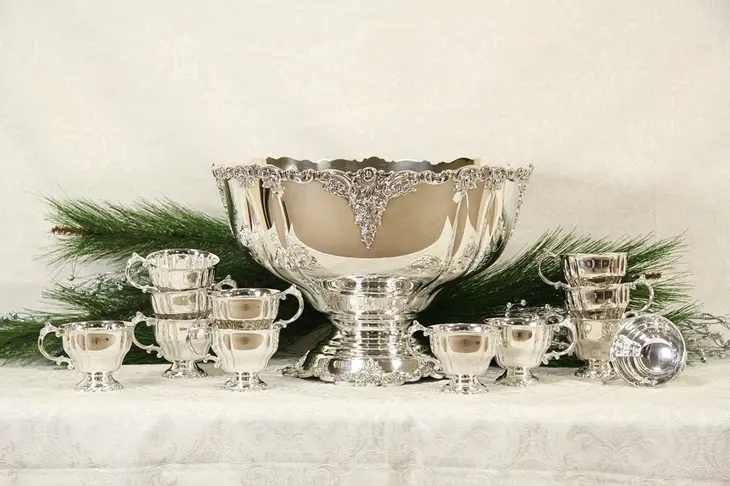 Wallace Baroque Silverplate Punch Set Bowl & 12 Cups