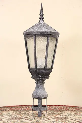 New York City Salvage 1920's Antique Street Light Lamp or Lantern, Socket