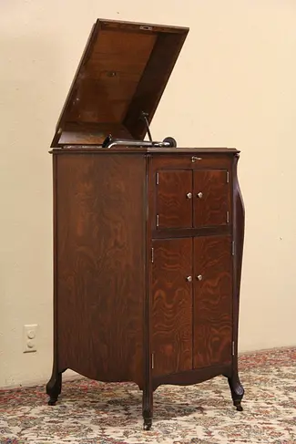 Victor Victrola Oak Antique Phonograph Record Player Model VVXI