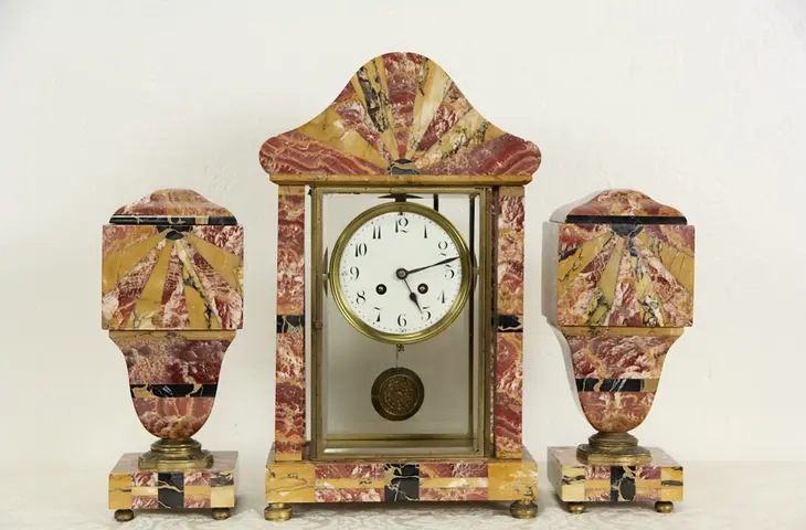 French Art Deco 1920 Antique Red Marble Mantel Clock Set, 2 Urns