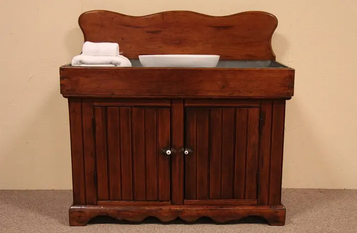 Country Pine Wainscoting Dry Sink