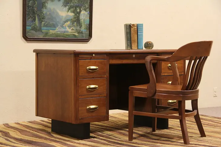 Midcentury Modern Vintage 1960 Desk
