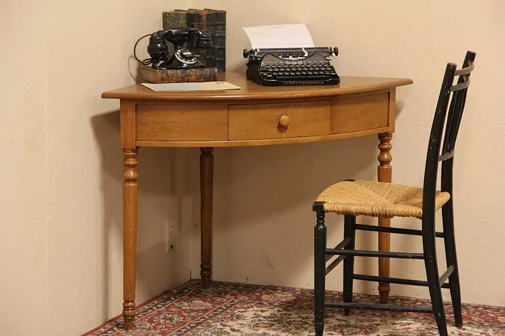 Oak English Antique 1900 Corner Writing Desk or Table