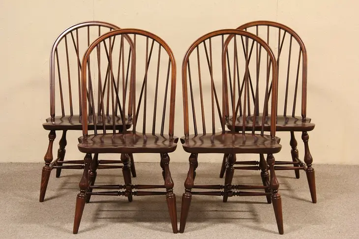 Set of 4 Pennsylvania House Windsor Dining or Game Table Chairs