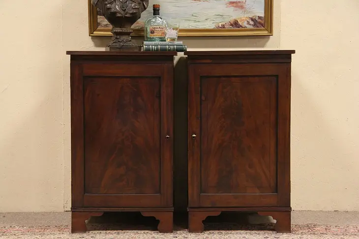 Pair of English Mahogany Antique 1900 Side Cabinets
