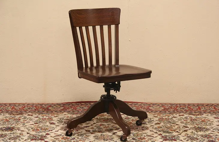 Swivel Adjustable Pat. 1914 Antique Oak Desk Chair