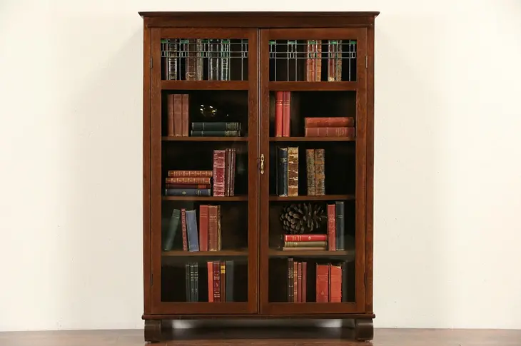 Arts & Crafts 1900 Antique Oak Bookcase, Geometric Leaded Glass Doors