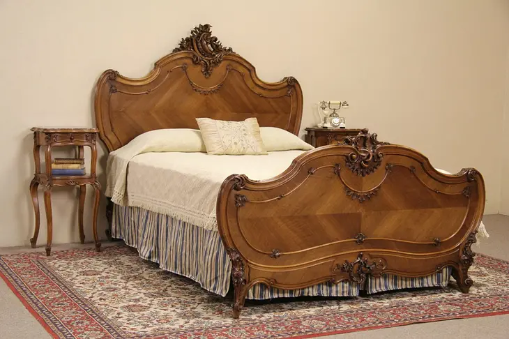 French 1900 Antique Carved Walnut Queen Size Bed