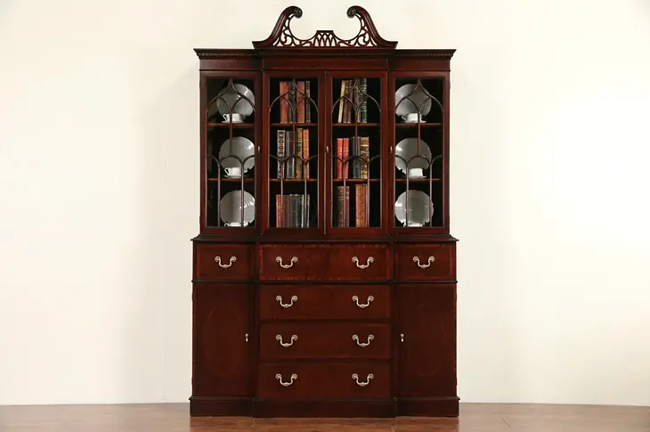 Georgian Traditional Breakfront China Cabinet or Bookcase, 1940's Vintage