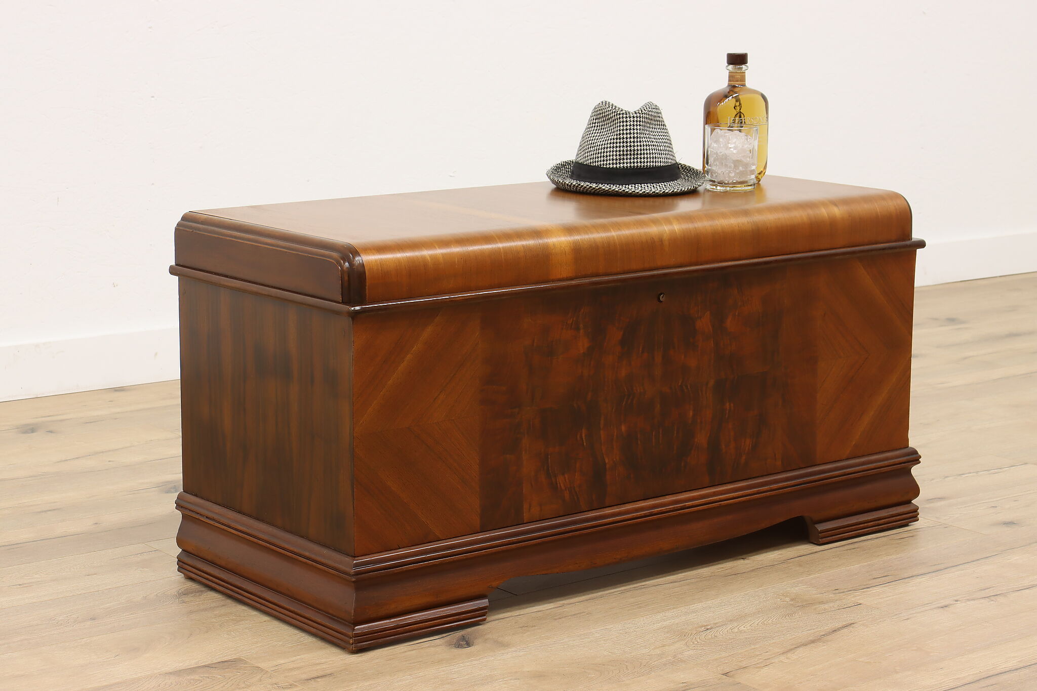 Hope chest cedar trunk wooden bench blanket storage seat decorative discount heirloom