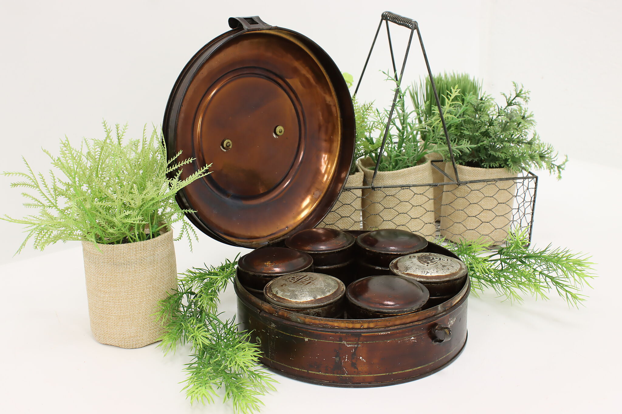 Farmhouse Antique Round Tin Spice Box w Six Spice Cans 45559
