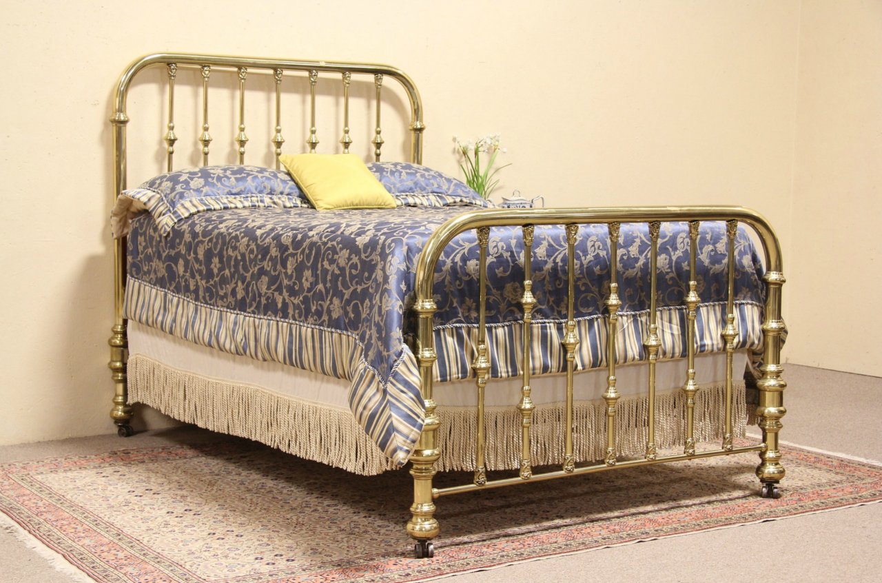 vintage antique brass beds