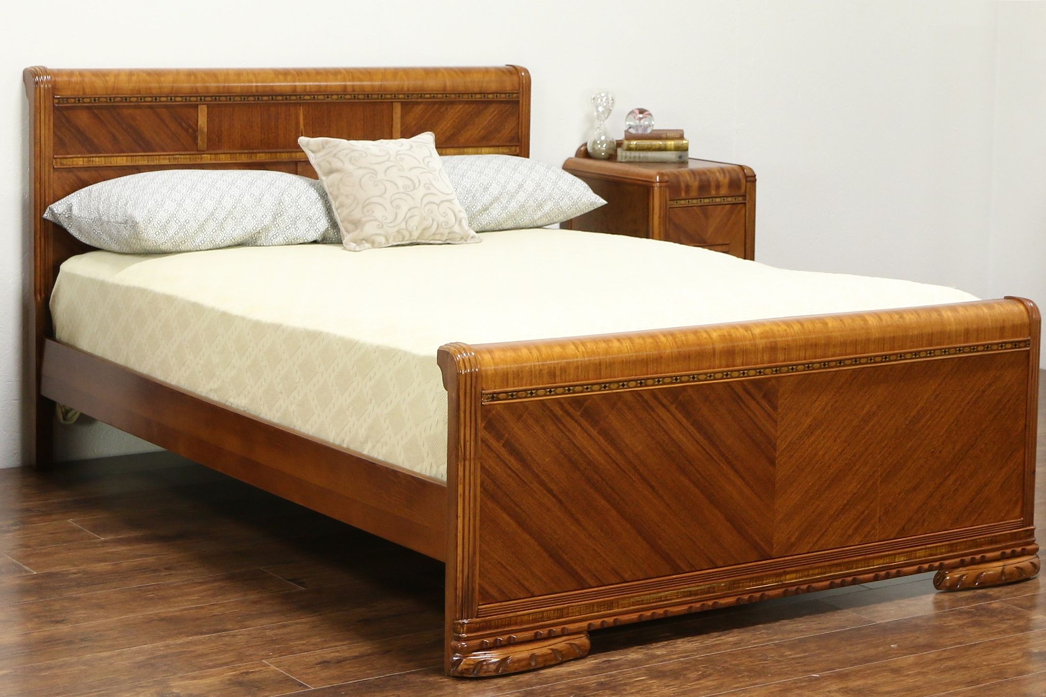 antique mahogony bedroom furniture 1930