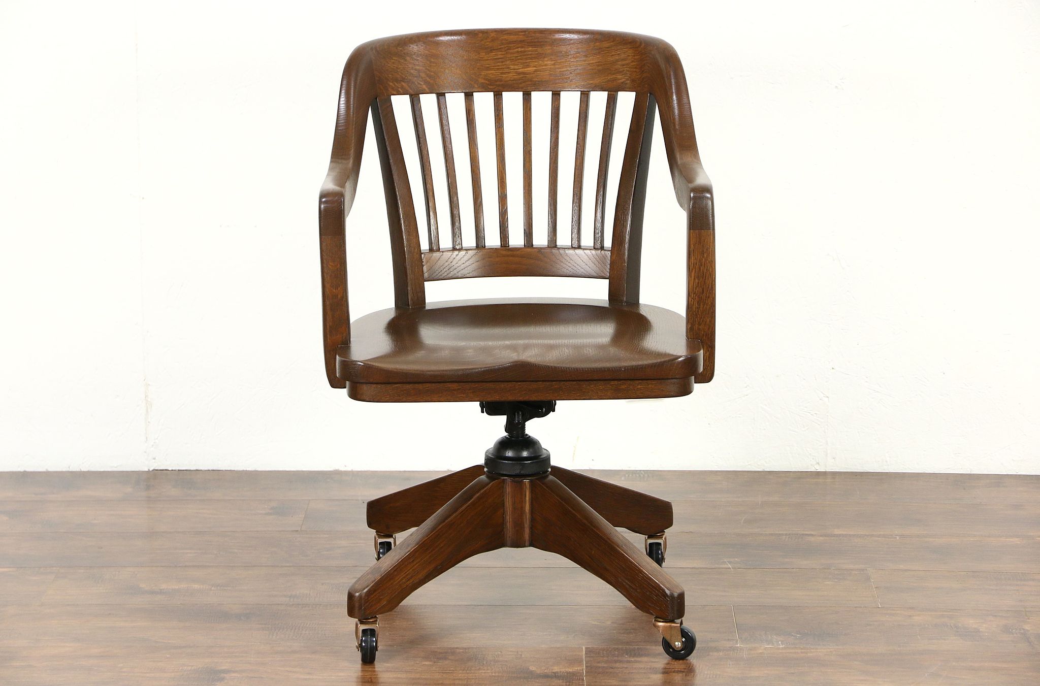 Oak Quarter Sawn 1915 Antique Swivel Adjustable Desk Chair Signed