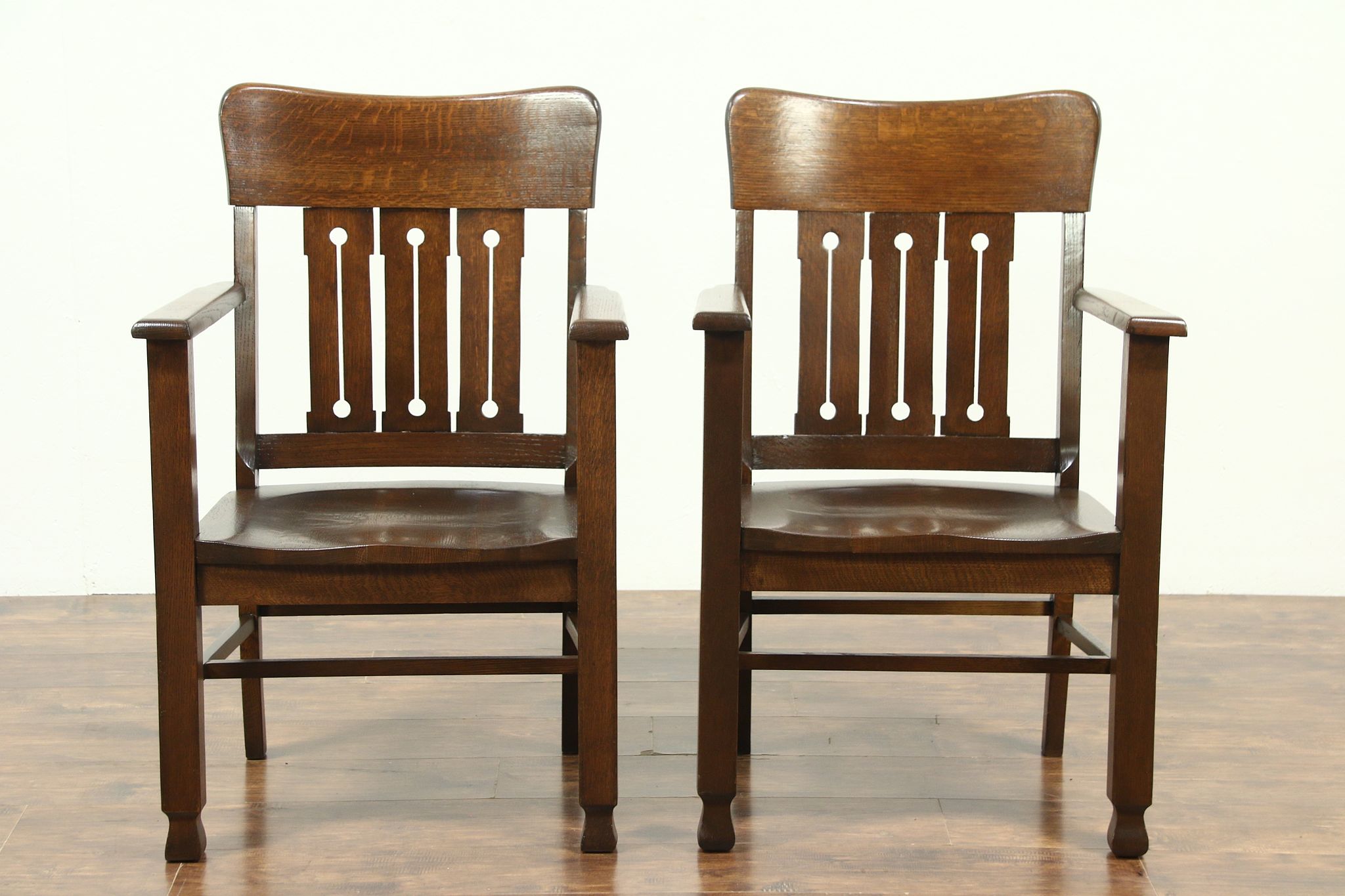 Pair Of Arts Crafts Antique Quarter Sawn Oak Craftsman Billiard Chairs 28864