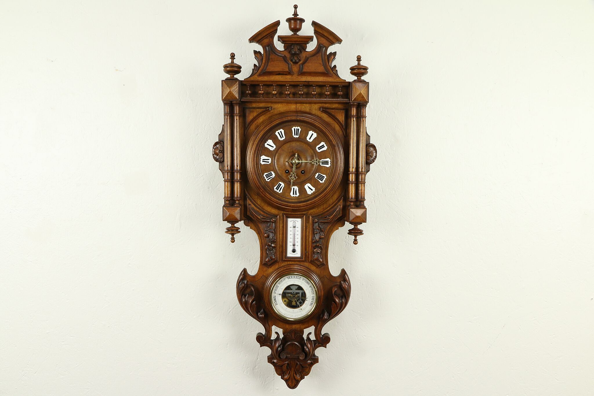 Barometric wall clock 
