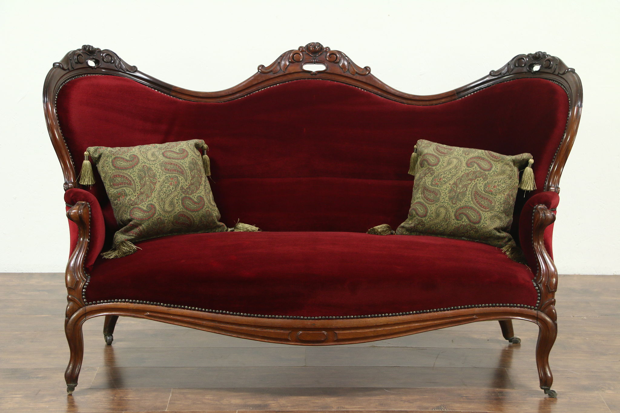 Antique victorian on sale settee loveseat