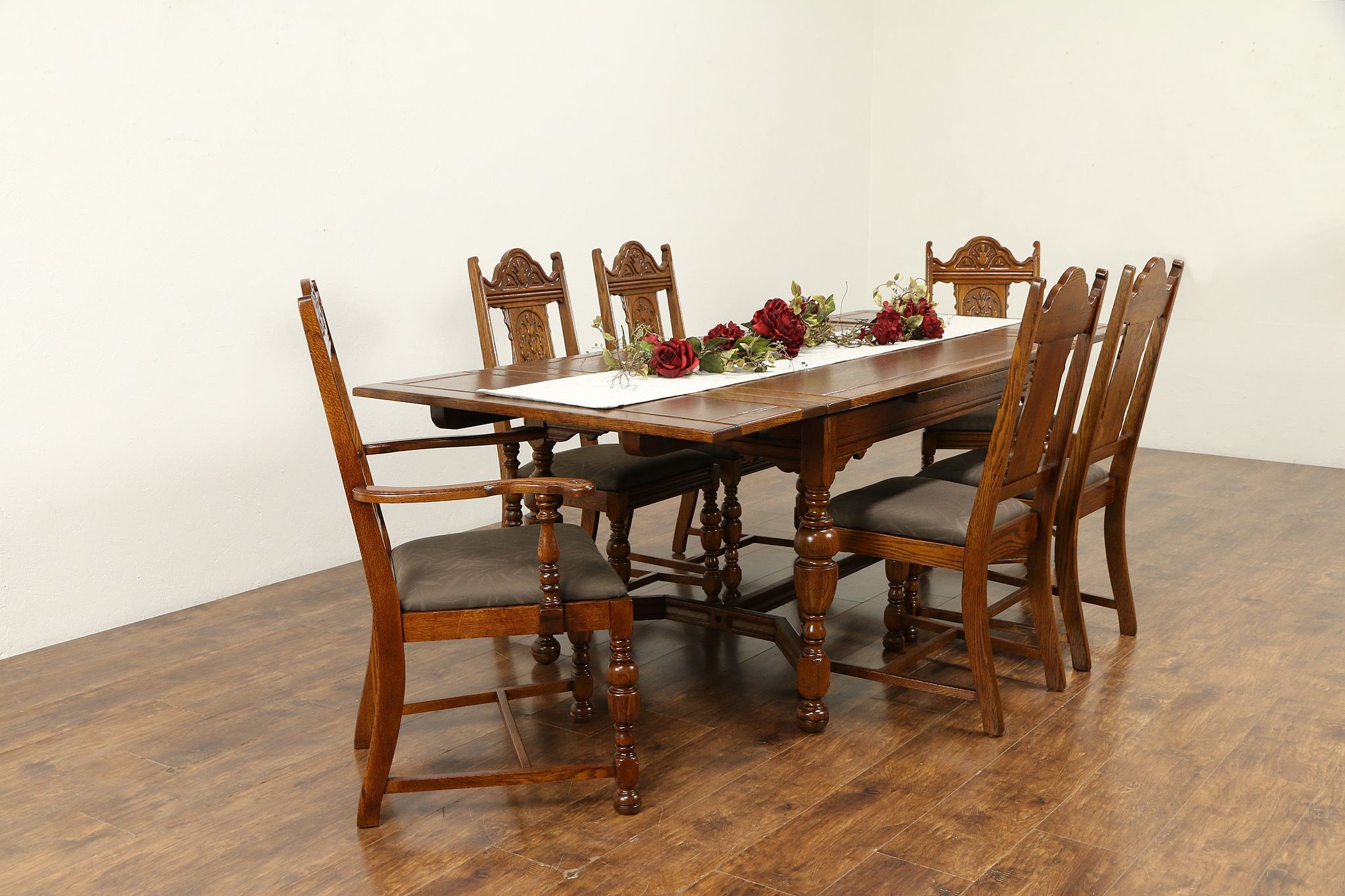 Bernhardt Signed Antique English Tudor Oak Dining Set Table 6 Chairs