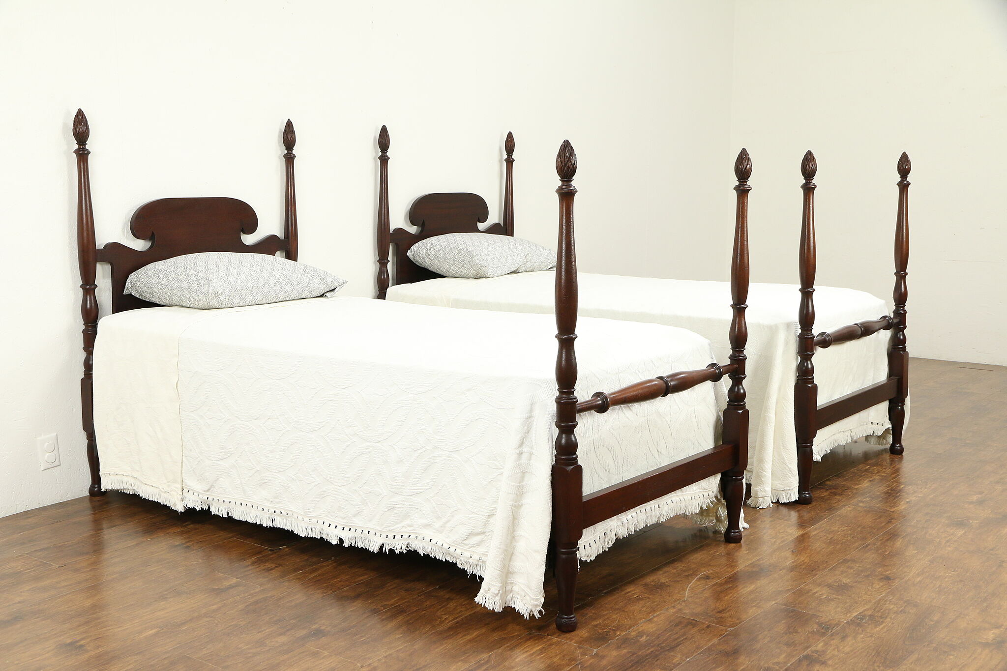 18635 pair of custom mahogany twin poster beds by charak. harp gallery antiques