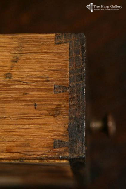 dovetail joints used for drawer