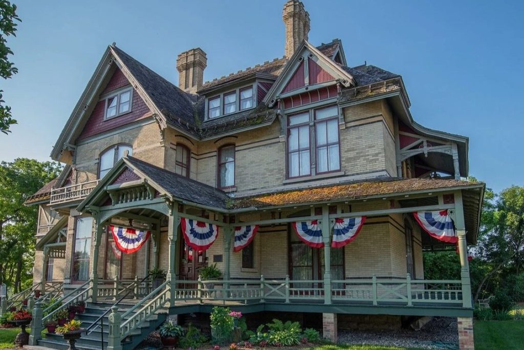 Hearthstone Historic House Museum in Appleton Wisconsin