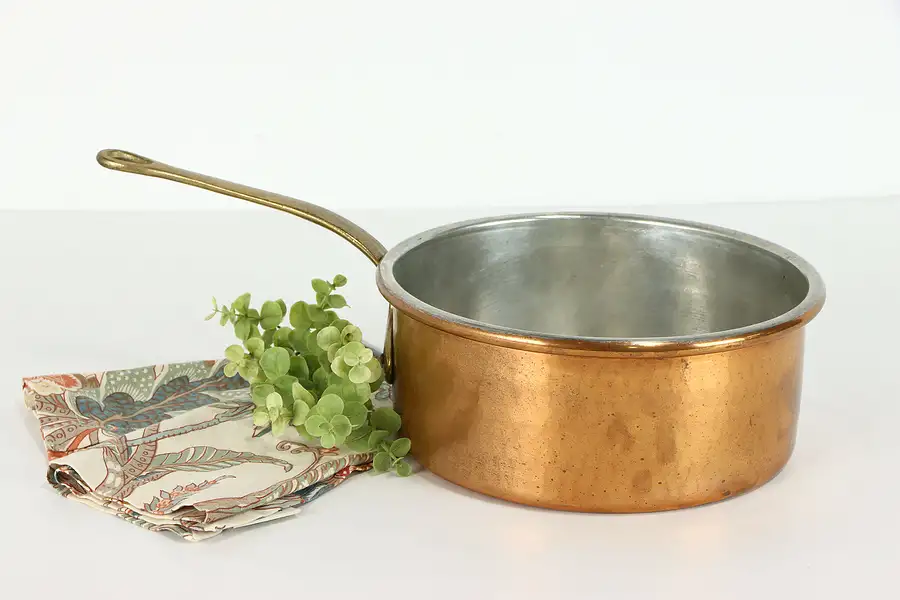 Main image of Italian Farmhouse Vintage Solid Hammered Copper Large Pot or Kettle