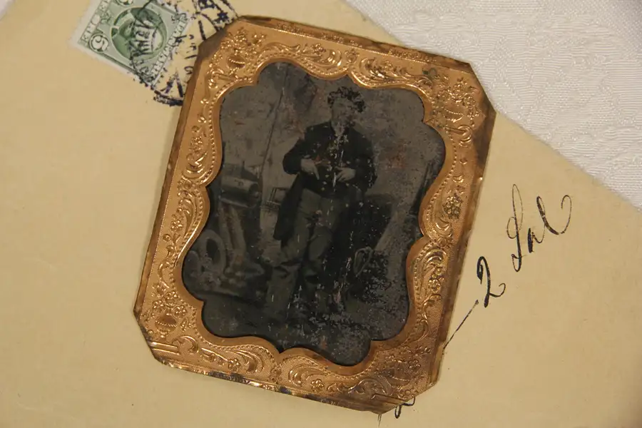 Main image of Civil War Tintype Photograph of Union Soldier Antique Portrait, 1860's