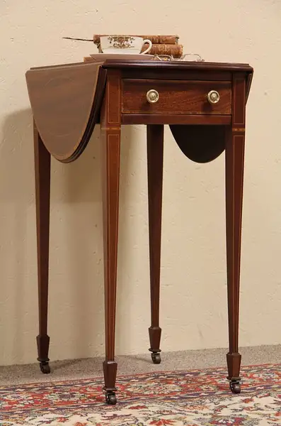 Main image of Oval Antique Pembroke Lamp Table