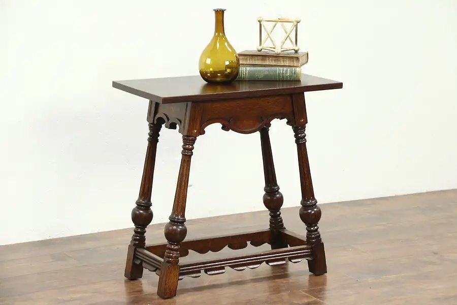 Main image of Carved Oak 1930 Vintage English Style End or Lamp Table