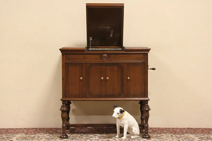 Main image of Victor Granada Victrola 1920 Wind Up Phonograph