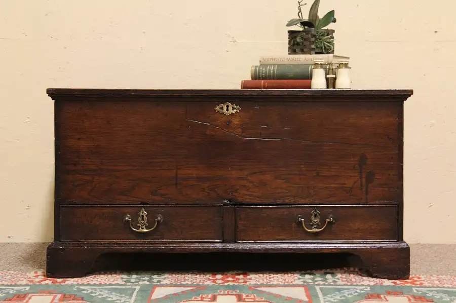 Main image of Georgian 1800 Oak Trunk, Blanket or Mule Chest