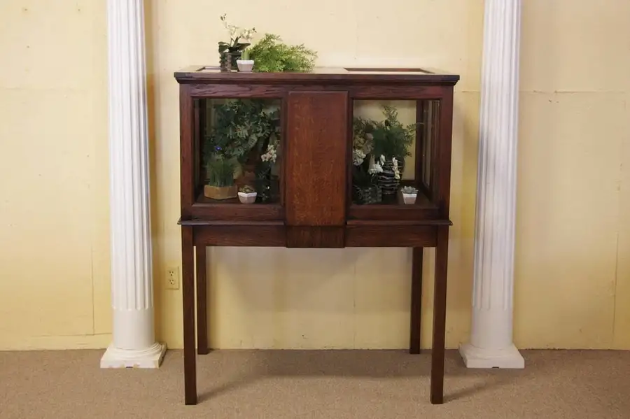 Main image of Vitrine, Curio, Showcase or Terrarium, Herb Garden