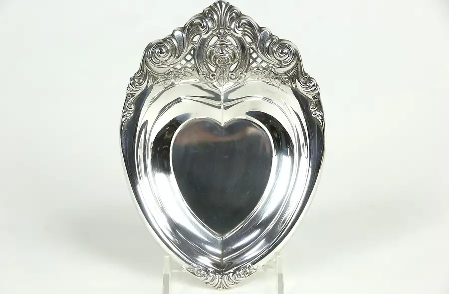 Main image of Wallace Sterling Silver Vintage Heart & Rose Tray