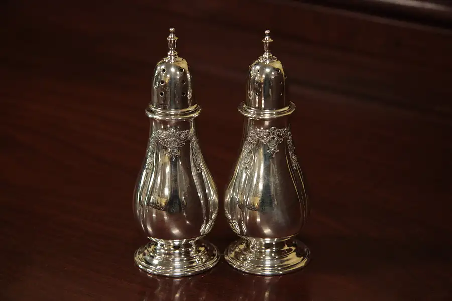 Main image of Pair International Prelude Sterling Silver Shakers