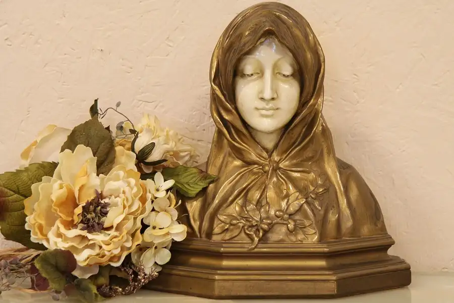 Main image of Bust of a Renaissance Maiden, Dated 1917