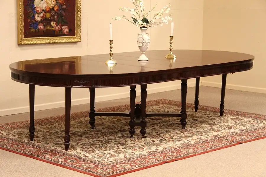 Main image of Colby Georgian 10' Carved Mahogany Dining Table