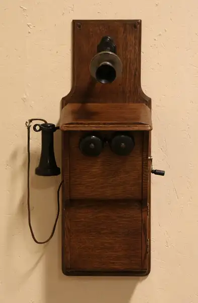 Main image of Stromberg Carlson Oak 1912 Antique Wall Telephone