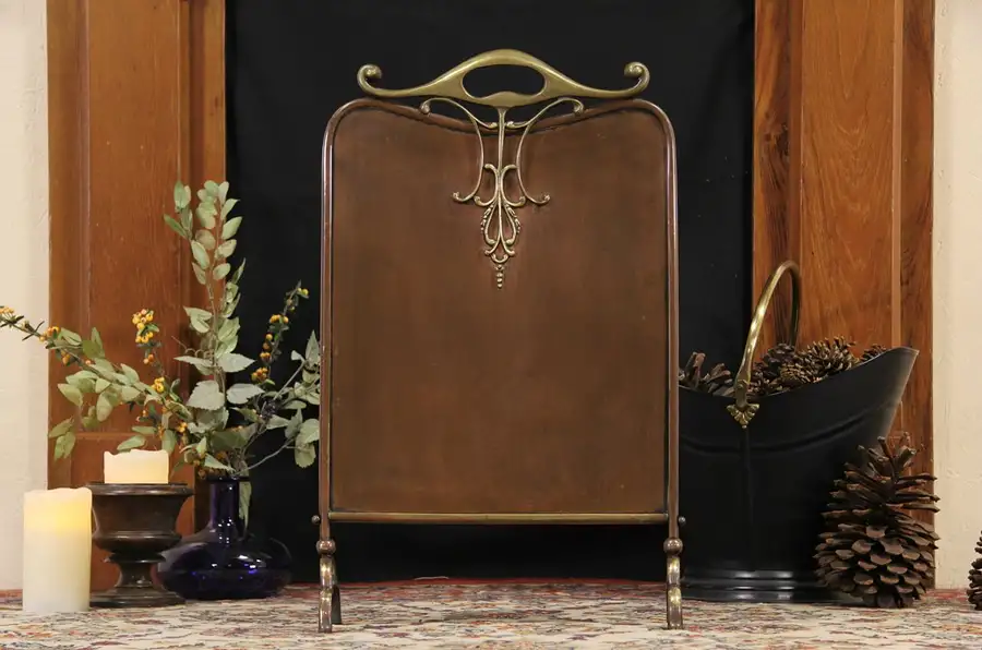 Main image of Copper & Brass Antique 1900 Fireplace Screen