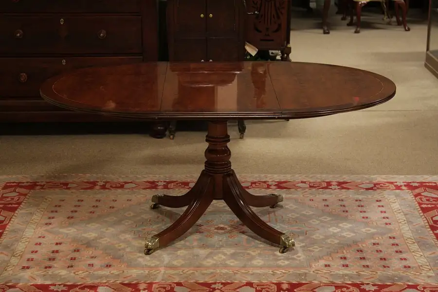 Main image of Round Banded Henredon Mahogany Dining Table - 1 Leaf