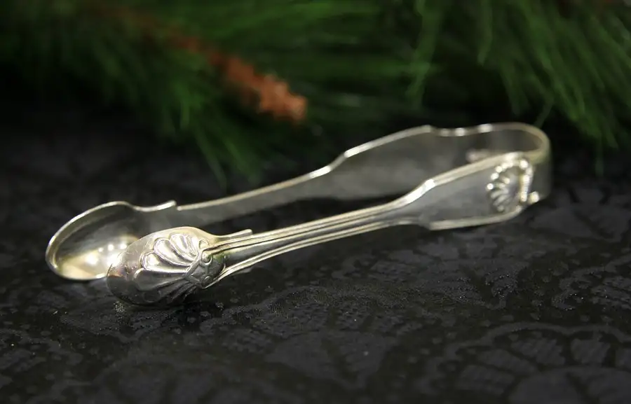 Main image of English Sterling Silver Sugar Tong, Fiddle, Thread & Shell, London 1839